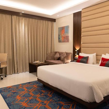 Playotel Premier Vijay Nagar Indore Eksteriør bilde