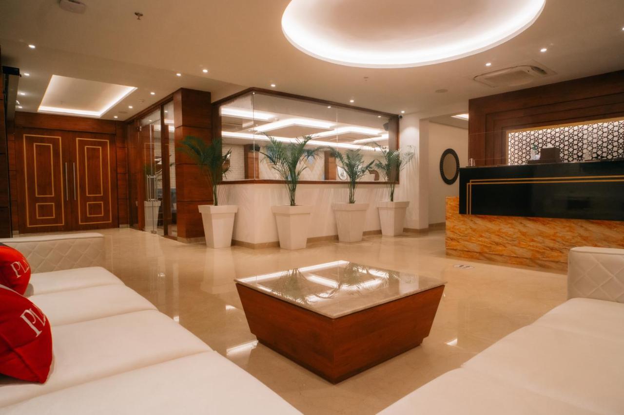 Playotel Premier Vijay Nagar Indore Eksteriør bilde