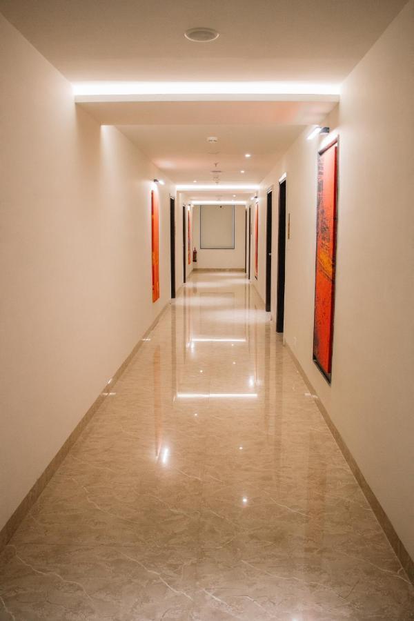 Playotel Premier Vijay Nagar Indore Eksteriør bilde