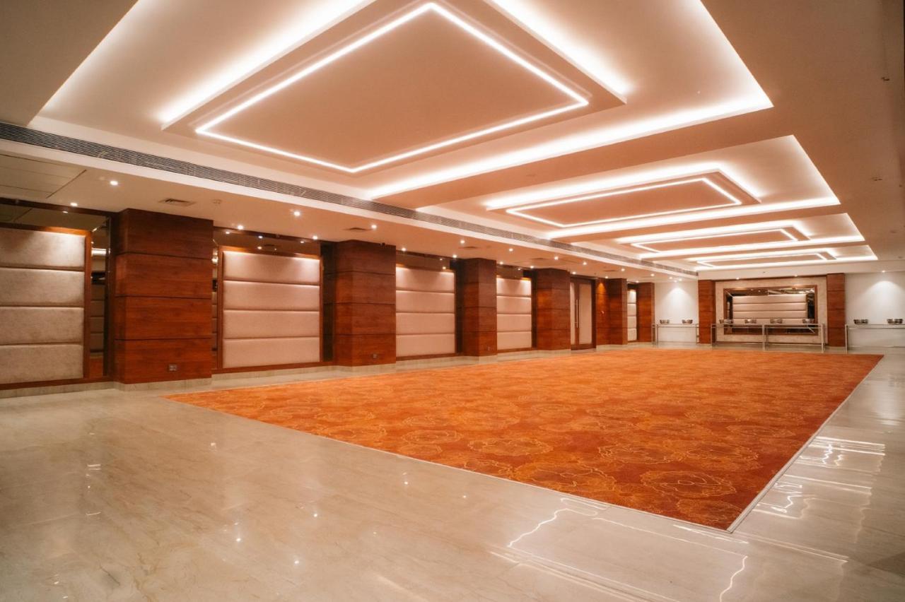 Playotel Premier Vijay Nagar Indore Eksteriør bilde