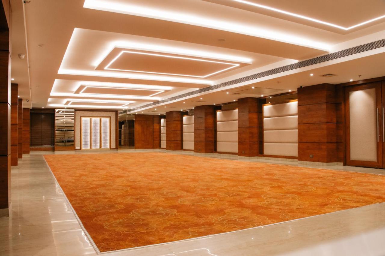 Playotel Premier Vijay Nagar Indore Eksteriør bilde