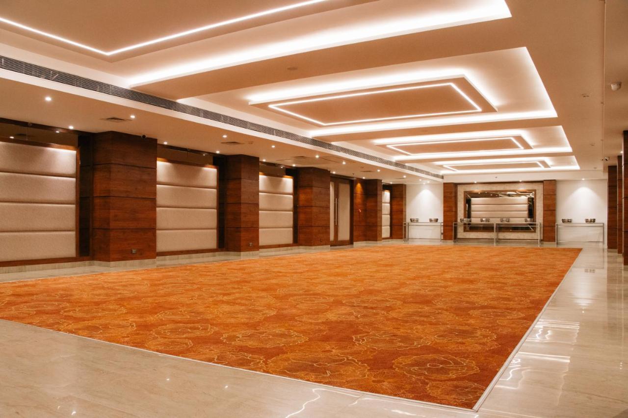 Playotel Premier Vijay Nagar Indore Eksteriør bilde