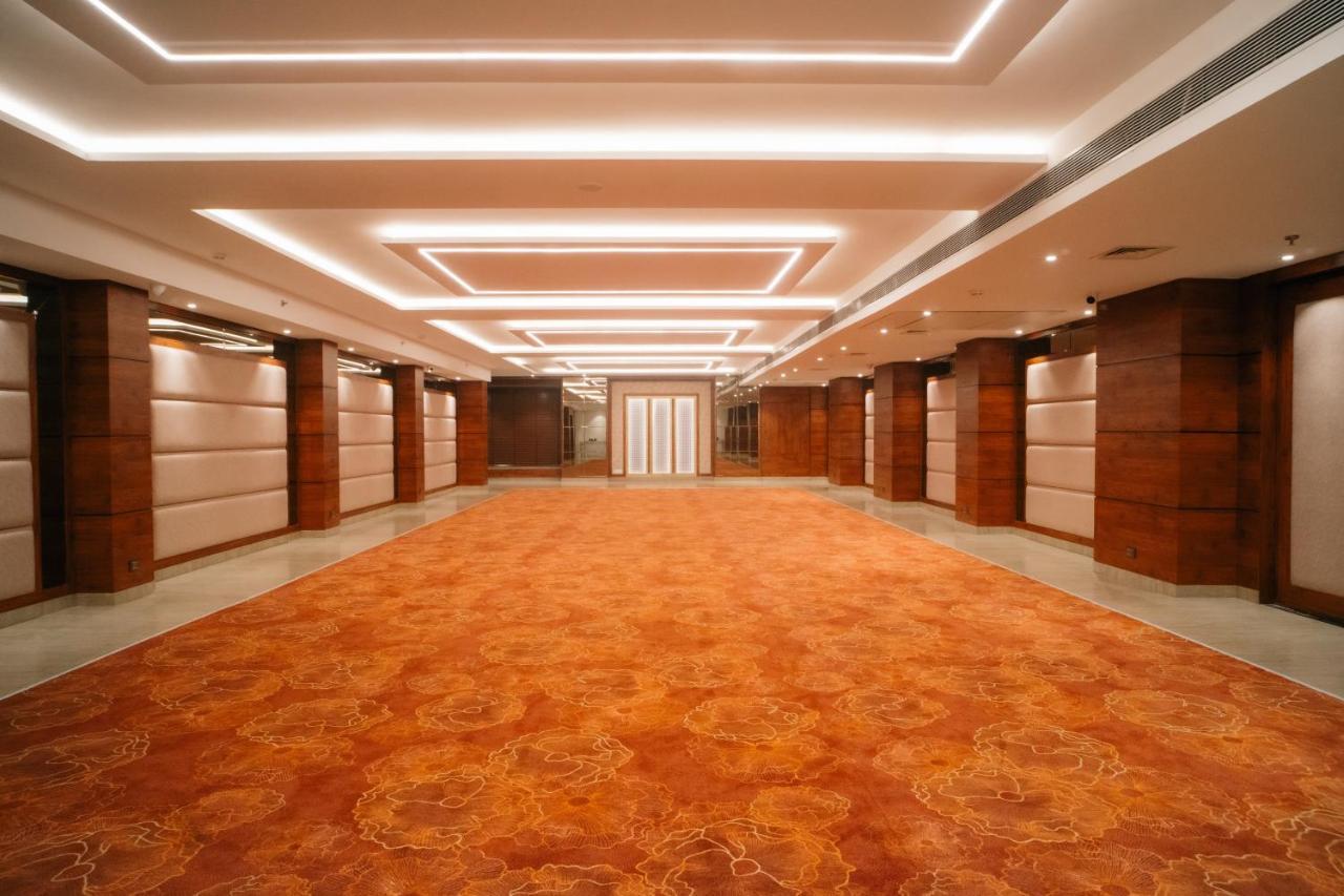 Playotel Premier Vijay Nagar Indore Eksteriør bilde